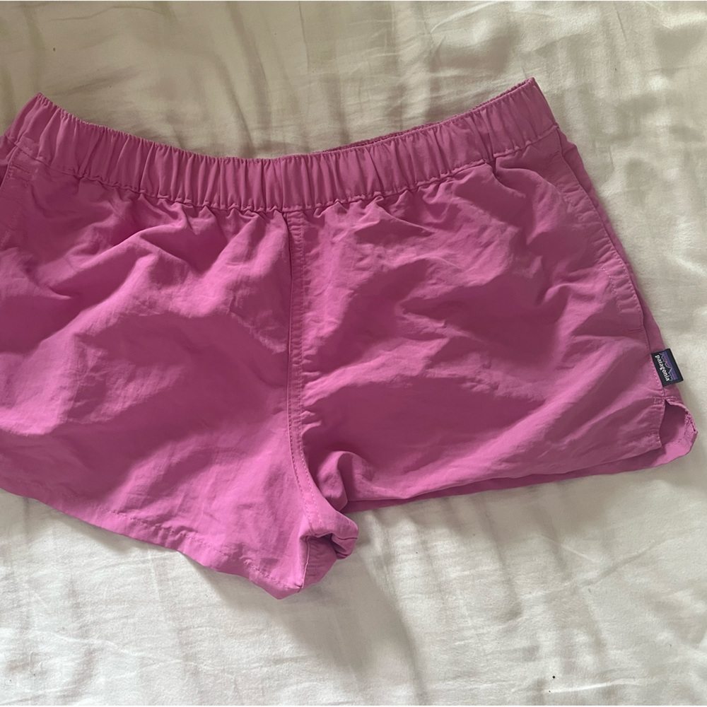 Pink patagonia baggies size M